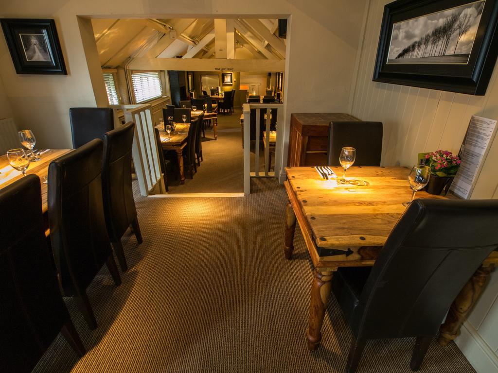 The Olde Coach House Inn Ashby Saint Ledgers Kültér fotó